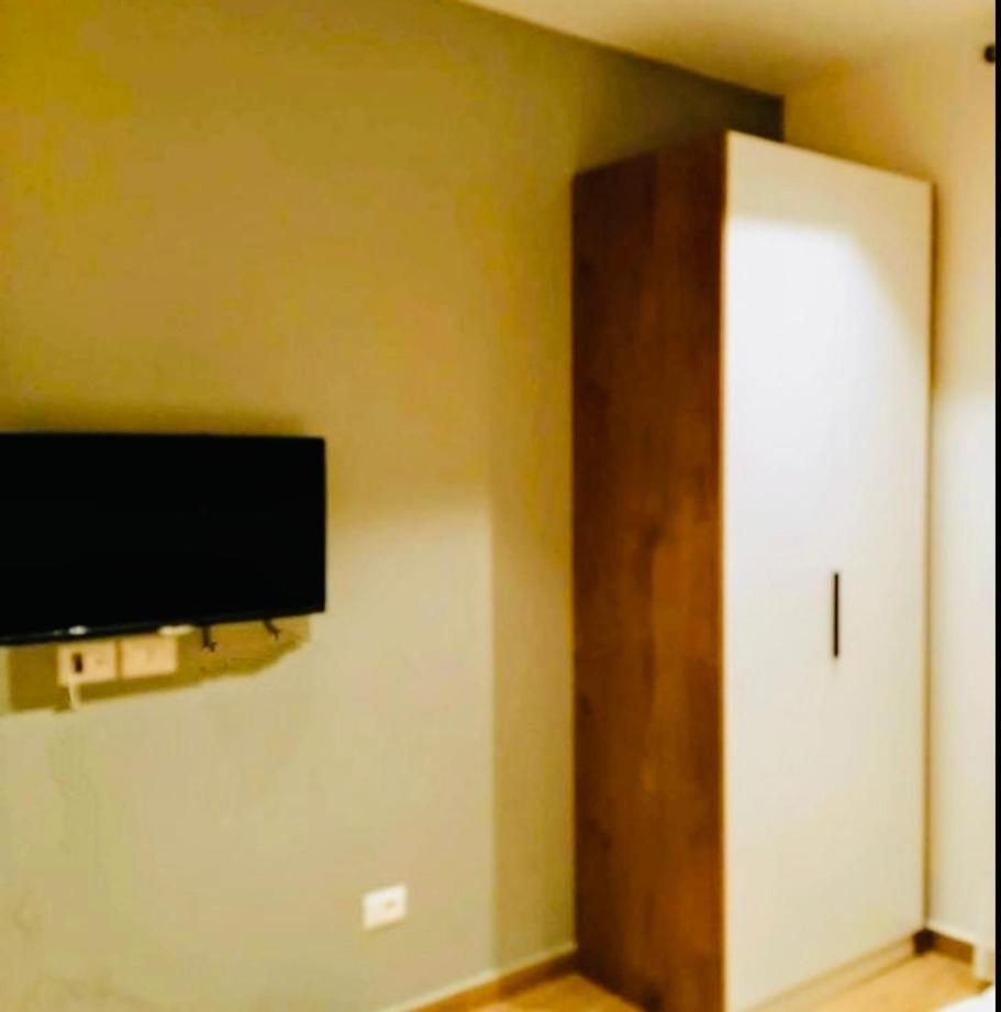 Comfort Guest Rooms Vila Hm Саранда Экстерьер фото